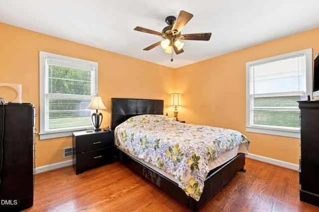 909 Brooks Avenue, Garner, NC 27529
