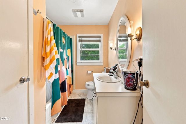 909 Brooks Avenue, Garner, NC 27529