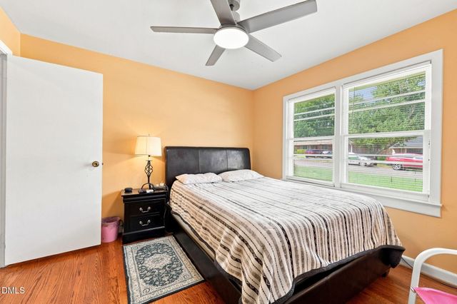 909 Brooks Avenue, Garner, NC 27529