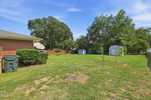 909 Brooks Avenue, Garner, NC 27529