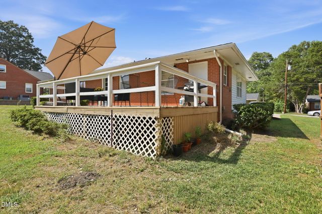 909 Brooks Avenue, Garner, NC 27529