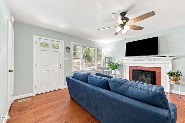 909 Brooks Avenue, Garner, NC 27529