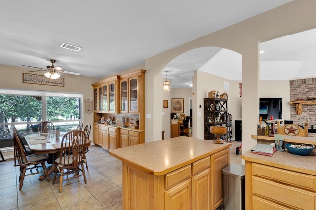 118 Oak Ridge Loop, Whitney, TX 76692