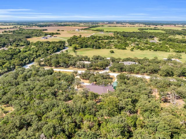 118 Oak Ridge Loop, Whitney, TX 76692