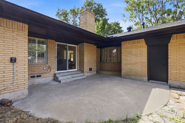 5427 Banting Way, Dallas, TX 75227