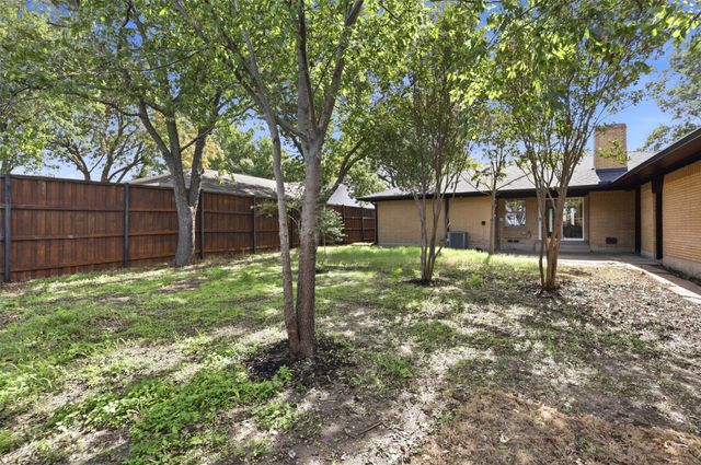 5427 Banting Way, Dallas, TX 75227
