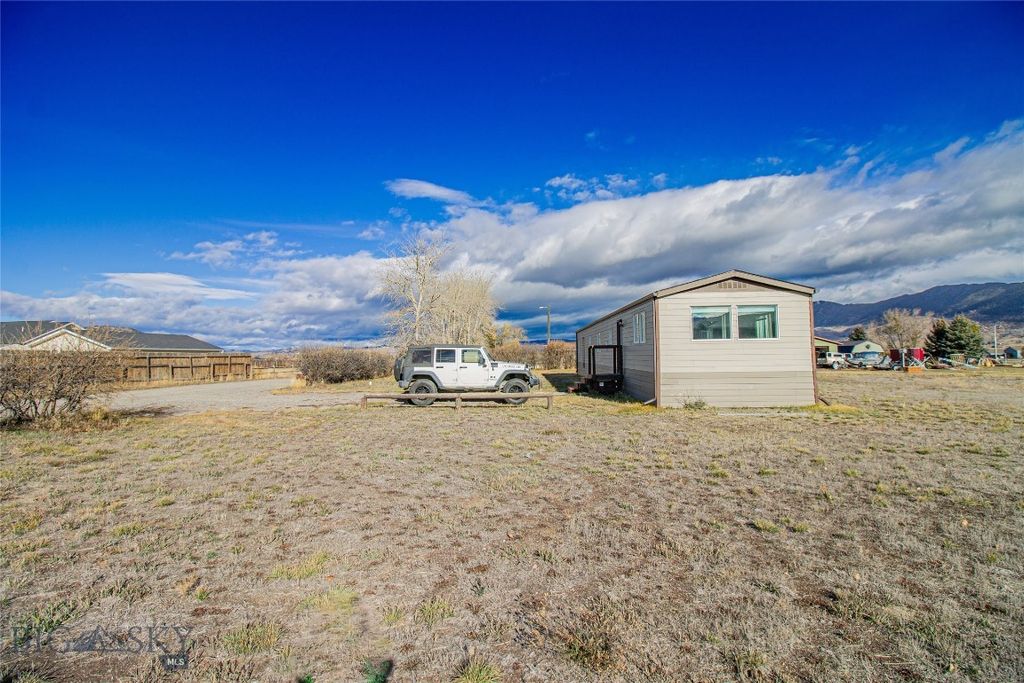 140 Shoestring Annie Road, Butte, MT 59701 photo 3