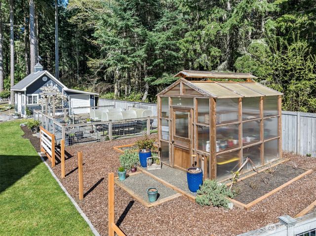 1412 11th Lane, Fox Island, WA 98333