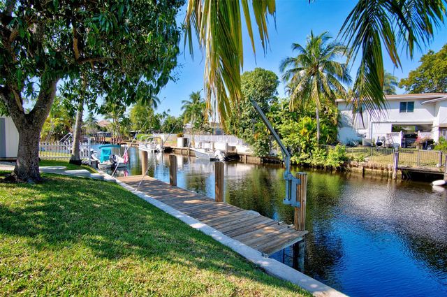 2555 Nassau Ln, Fort Lauderdale, FL 33312