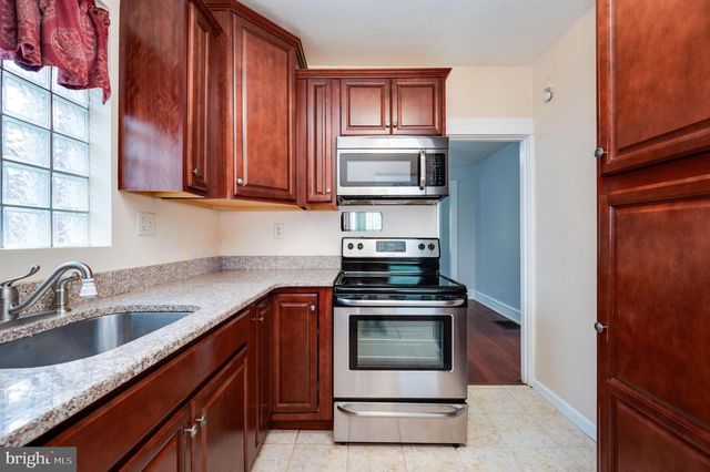 2217 FAIRVIEW AVE, Reading, PA 19606
