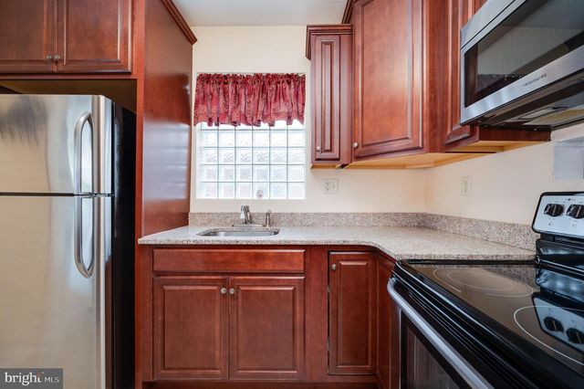 2217 FAIRVIEW AVE, Reading, PA 19606