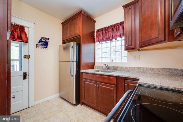 2217 FAIRVIEW AVE, Reading, PA 19606