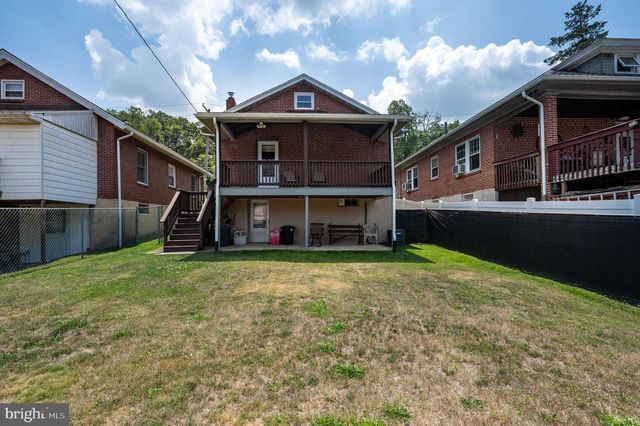 2217 FAIRVIEW AVE, Reading, PA 19606