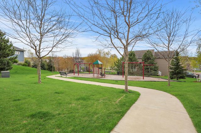 11330 Sand Castle Drive C, Woodbury, MN 55129