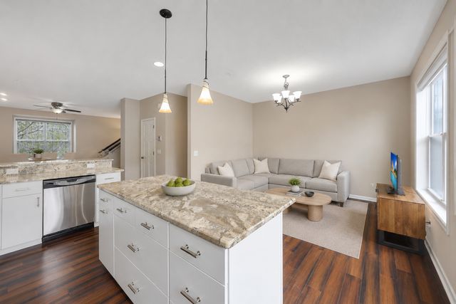 11330 Sand Castle Drive C, Woodbury, MN 55129