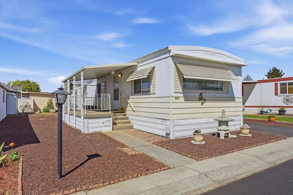 1211 E Lyons Ave, Spokane, WA 99207