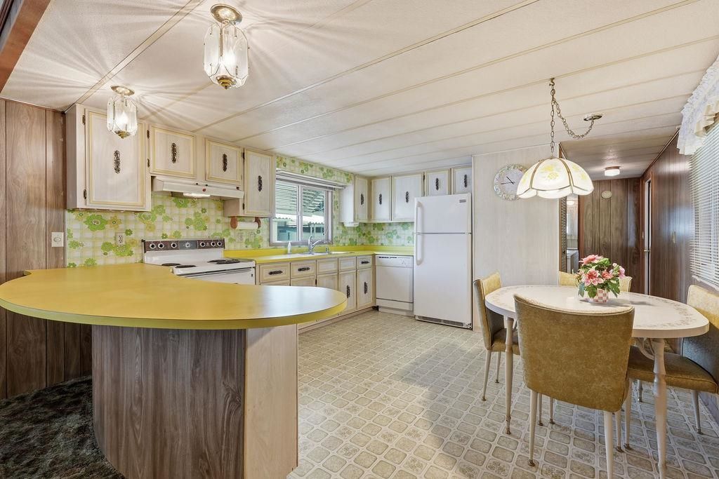1211 E Lyons Ave, Spokane, WA 99207 photo 11