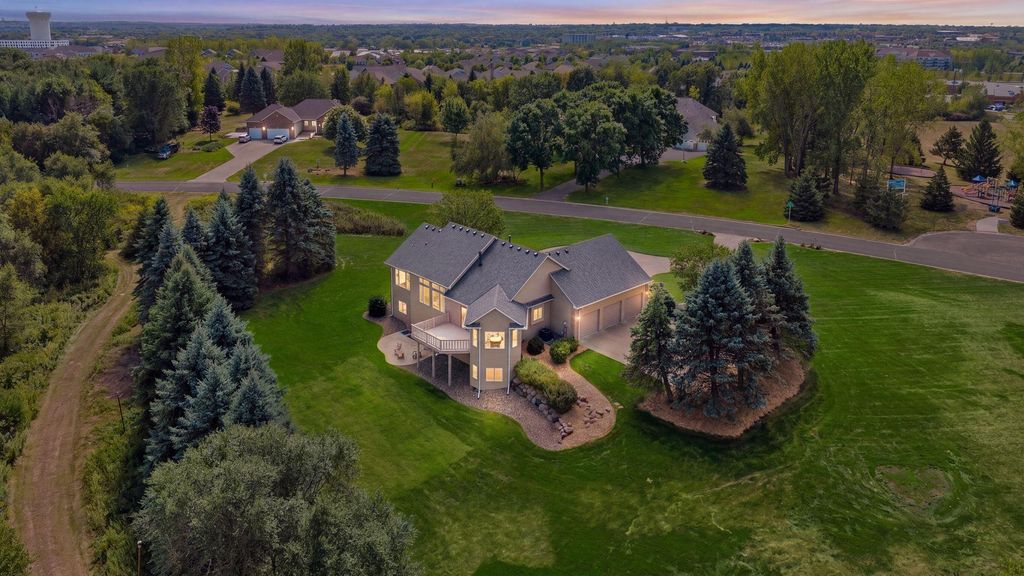 755 Jasmine Avenue N, Lake Elmo, MN 55042 — photo 2