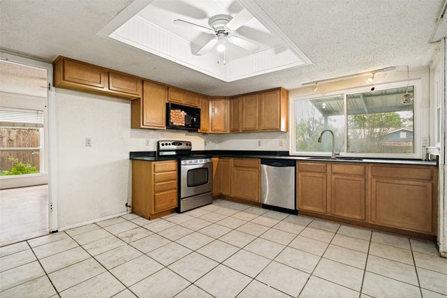 1101 Via Del Rey, Mesquite, TX 75150