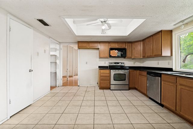 1101 Via Del Rey, Mesquite, TX 75150