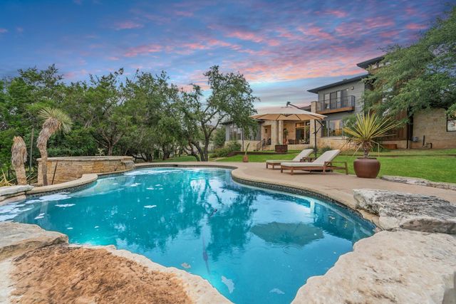 332 Rugged Earth DR, Austin, TX 78737