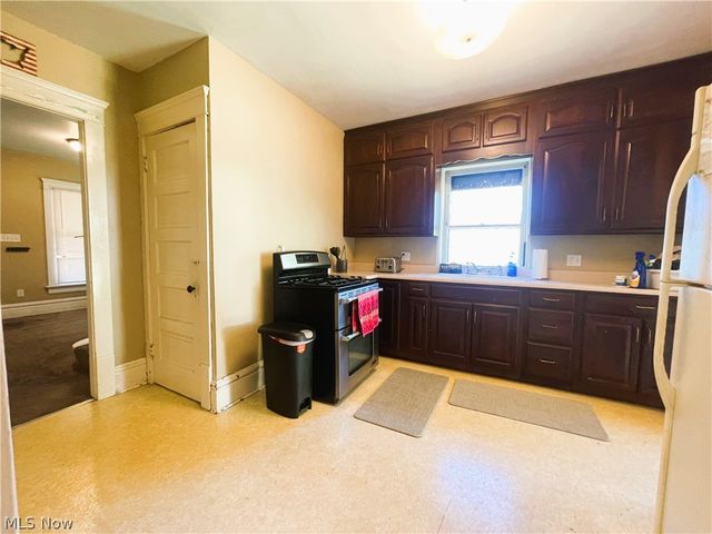 179 Jewett Street, Akron, OH 44305