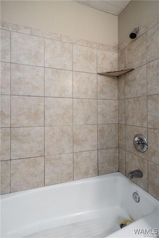 1212 12th 18, Tuscaloosa, AL 35401