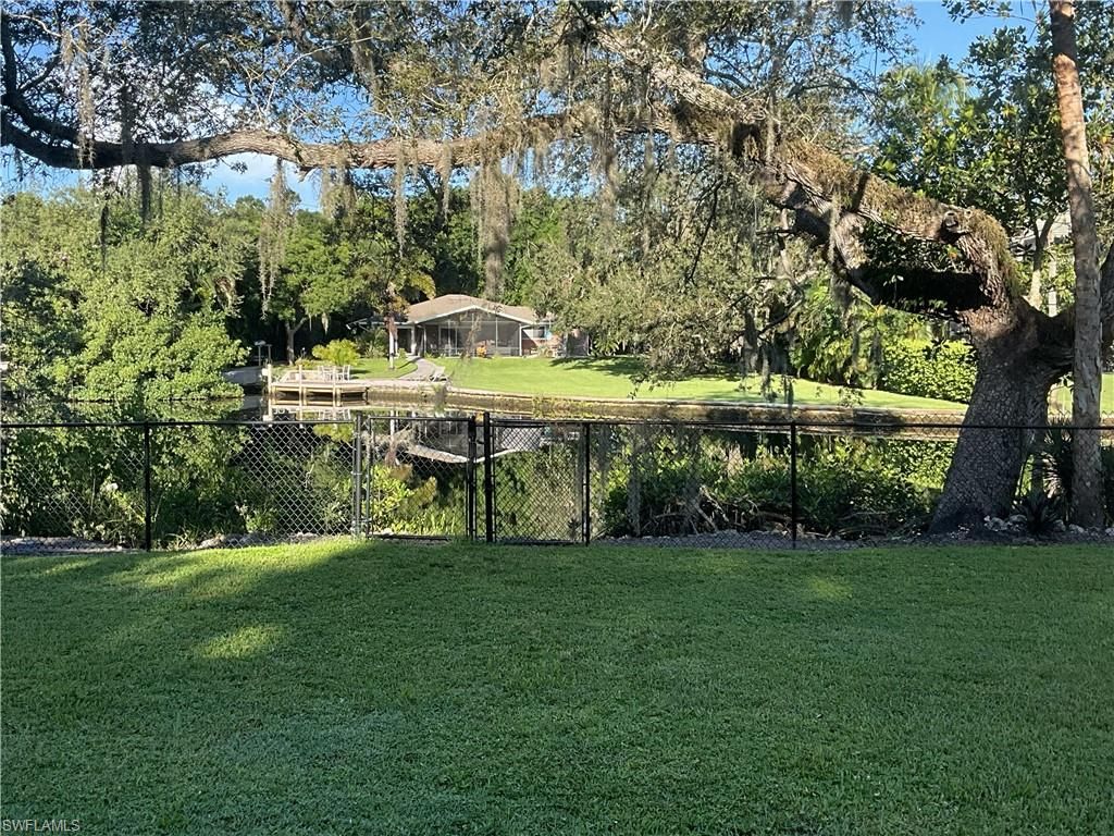 27213 Rio Vista CIR, BONITA SPRINGS, FL 34135 — exterior