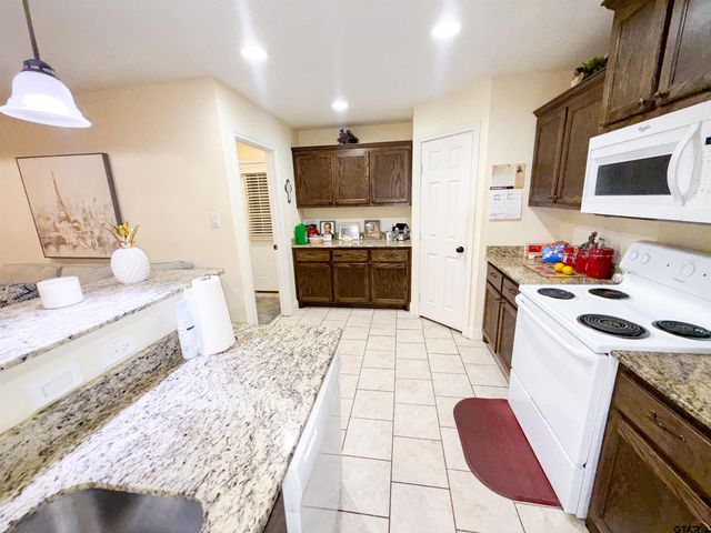 201 Reynolds Street, Pittsburg, TX 75686