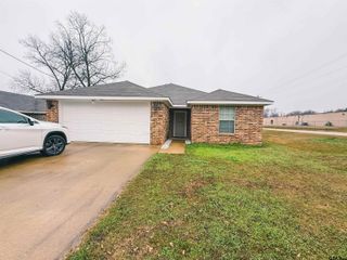 201 Reynolds Street, Pittsburg, TX 75686