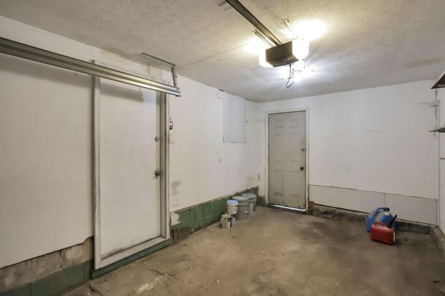 220 N Kellner, Columbus, OH 43209