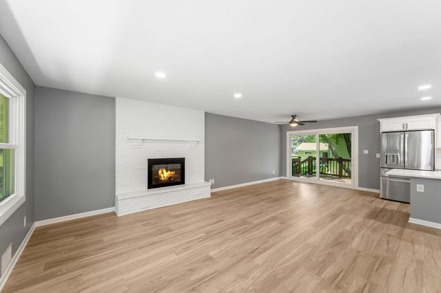 300 Viking Drive, Mankato, MN 56001