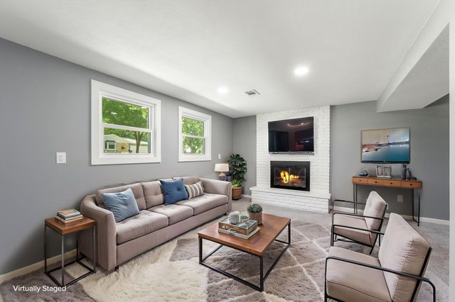 300 Viking Drive, Mankato, MN 56001
