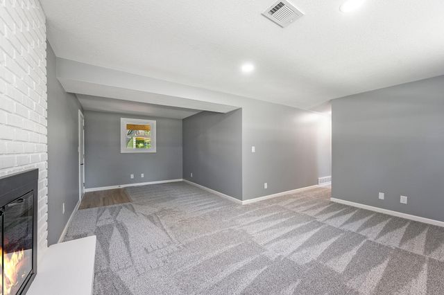 300 Viking Drive, Mankato, MN 56001