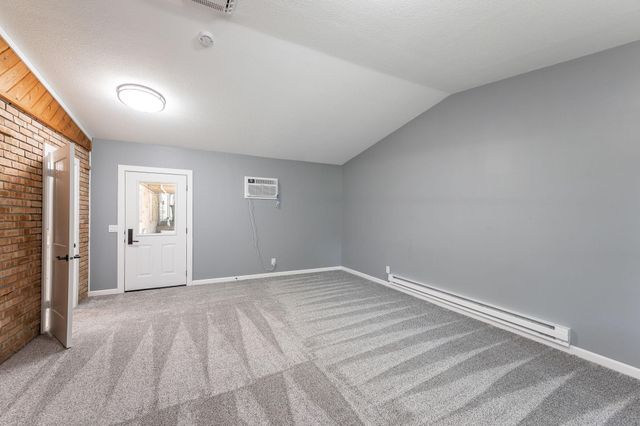 300 Viking Drive, Mankato, MN 56001