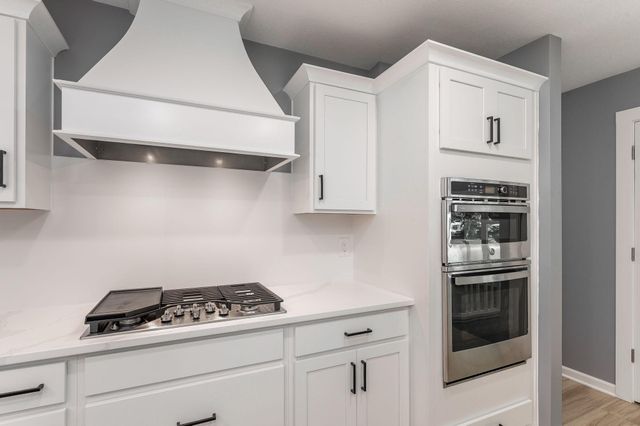 300 Viking Drive, Mankato, MN 56001