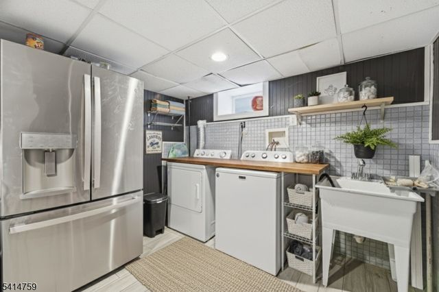 60 Rollins Ave, Clifton City, NJ 07011