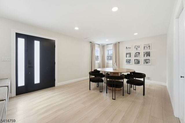 60 Rollins Ave, Clifton City, NJ 07011