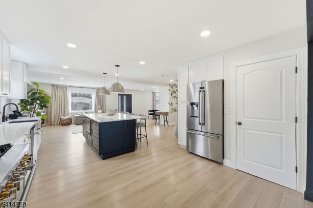 60 Rollins Ave, Clifton City, NJ 07011