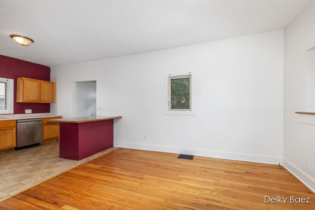 1321 Burton Street, Grand Rapids, MI 49507