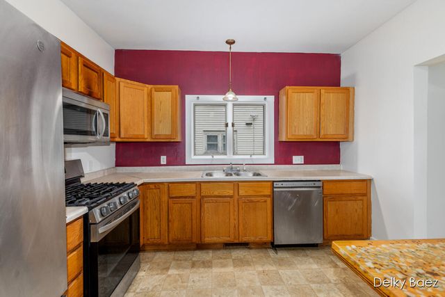 1321 Burton Street, Grand Rapids, MI 49507