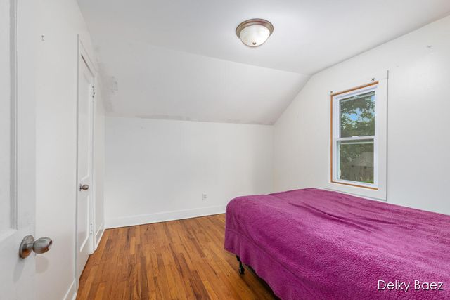 1321 Burton Street, Grand Rapids, MI 49507