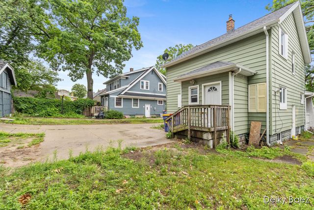 1321 Burton Street, Grand Rapids, MI 49507