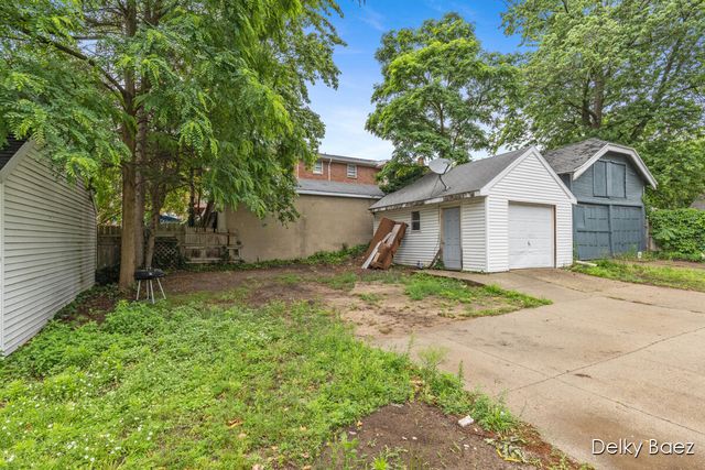 1321 Burton Street, Grand Rapids, MI 49507