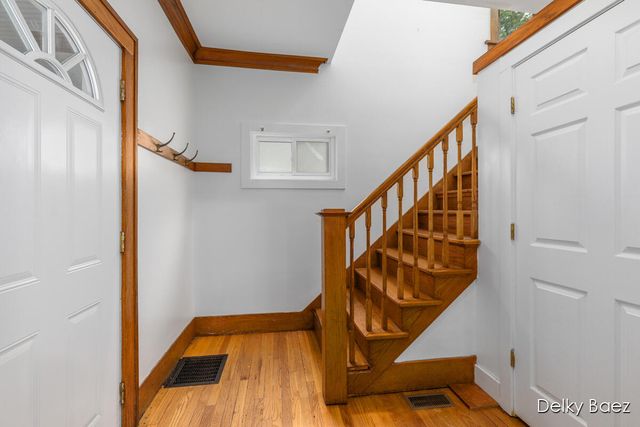 1321 Burton Street, Grand Rapids, MI 49507