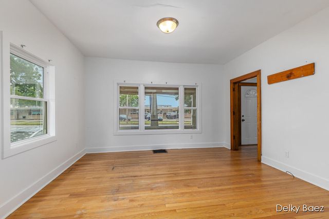 1321 Burton Street, Grand Rapids, MI 49507