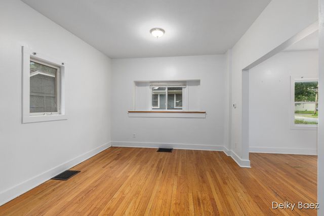 1321 Burton Street, Grand Rapids, MI 49507