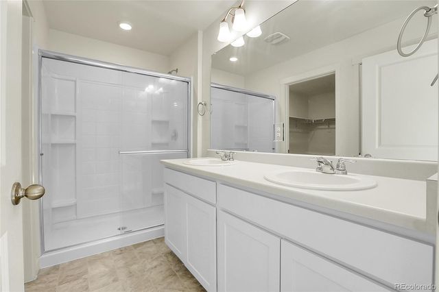 45840 Laceleaf Drive, Bennett, CO 80102