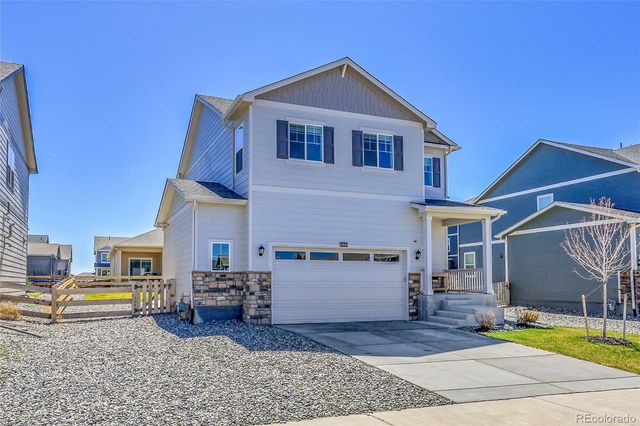 45840 Laceleaf Drive, Bennett, CO 80102