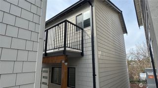 476 SE Barrington Dr ##E, Oak Harbor, WA 98277